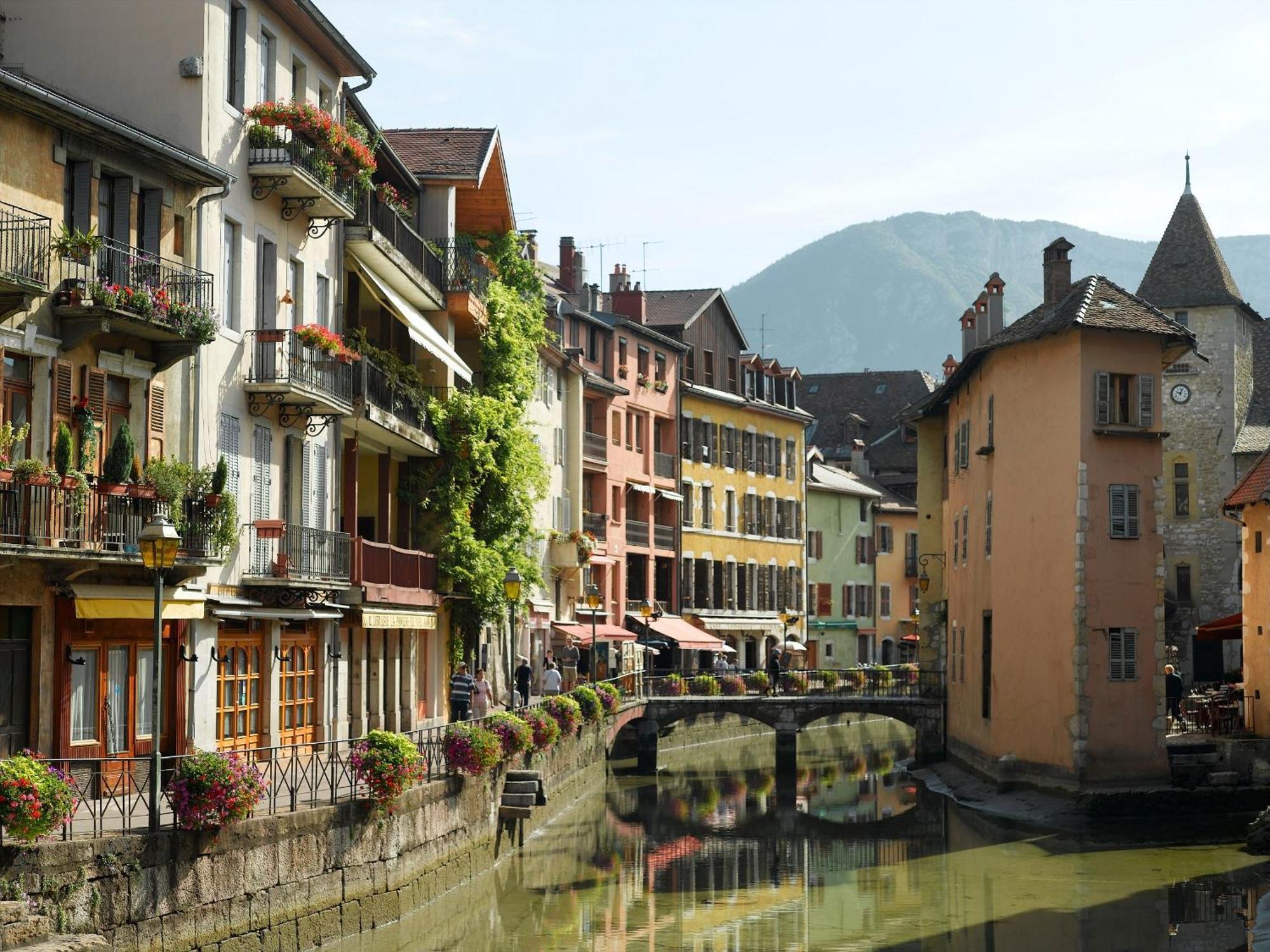 Aparthotel Adagio Annecy Centre Exterior photo