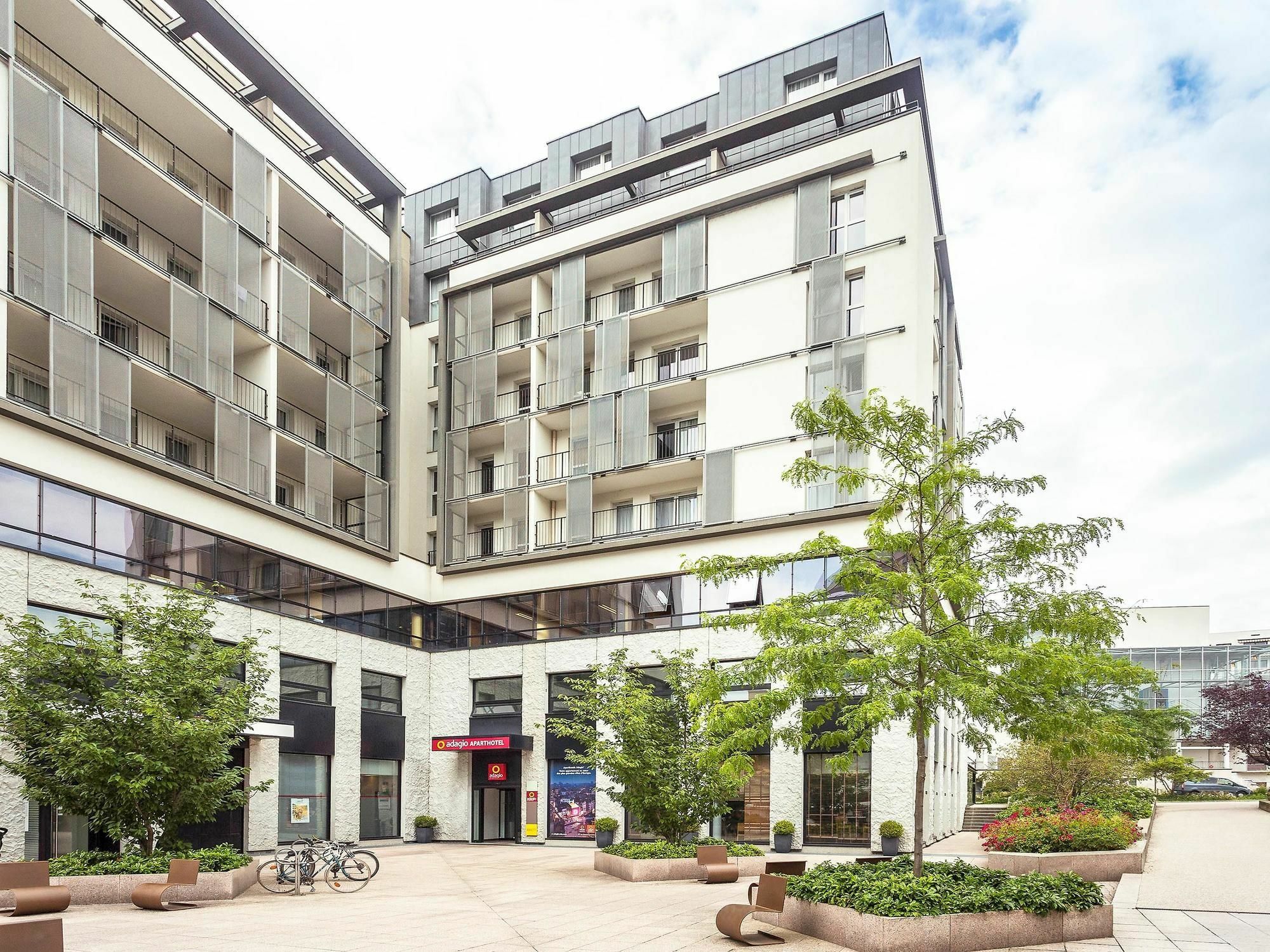 Aparthotel Adagio Annecy Centre Exterior photo